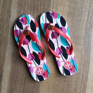 NEVER WORN Tory Burch Multi-Color Flip Flops
